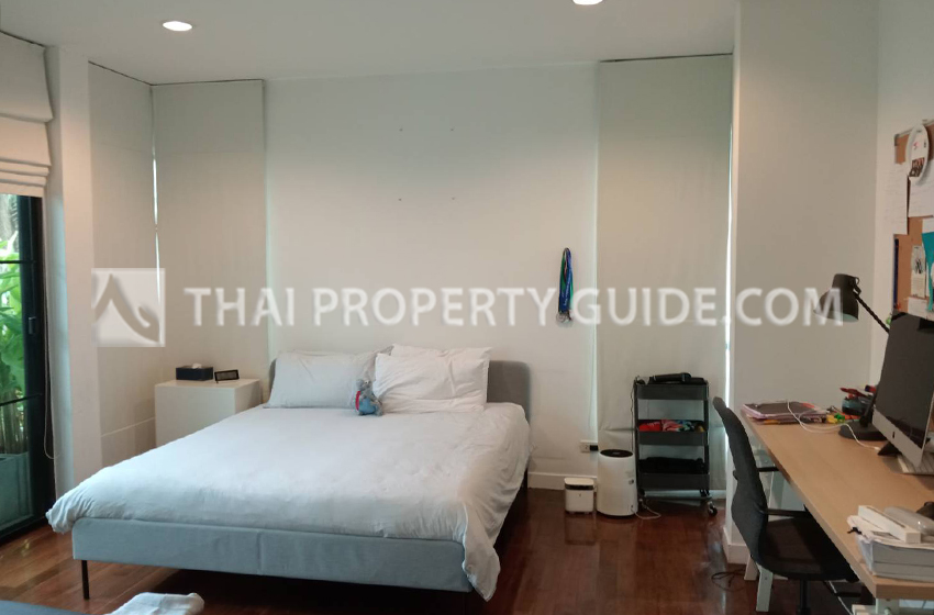 House with Private Pool in Chaengwattana (near Nichada Thani) 